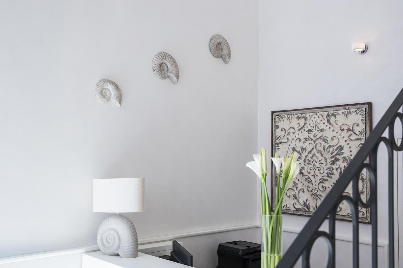 Palazzo Perla Bed & Breakfast กัลลีโปลี ภายนอก รูปภาพ