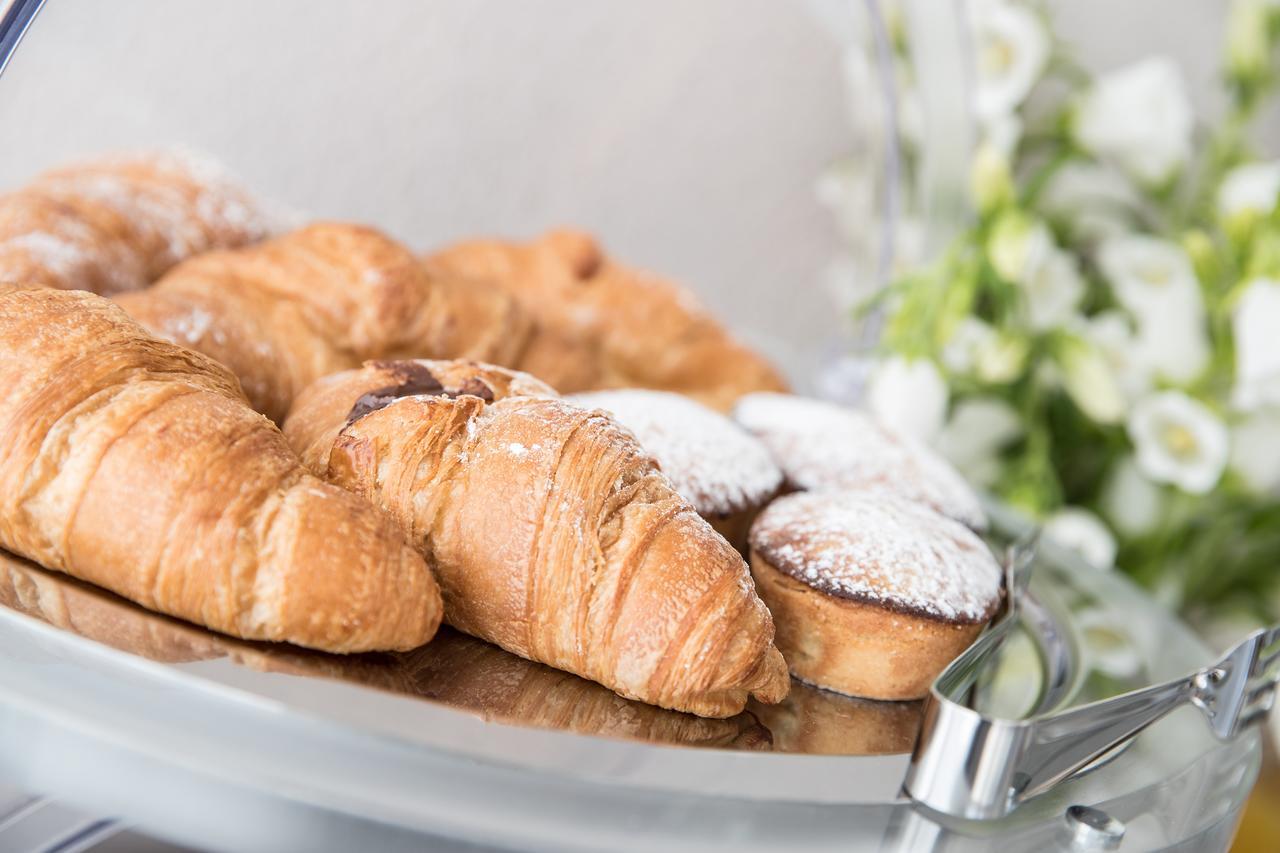 Palazzo Perla Bed & Breakfast กัลลีโปลี ภายนอก รูปภาพ