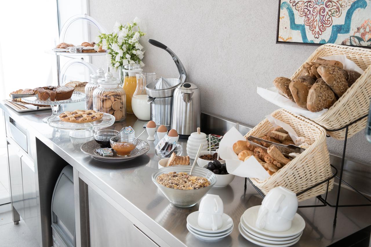 Palazzo Perla Bed & Breakfast กัลลีโปลี ภายนอก รูปภาพ