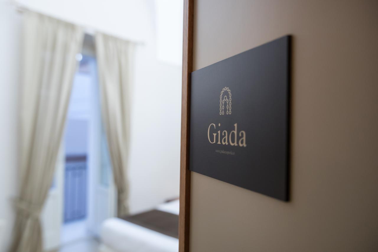 Palazzo Perla Bed & Breakfast กัลลีโปลี ภายนอก รูปภาพ