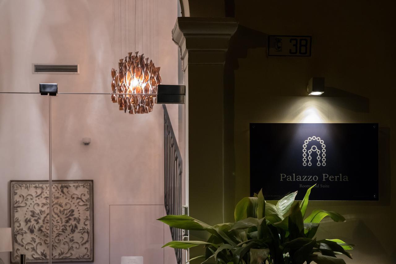 Palazzo Perla Bed & Breakfast กัลลีโปลี ภายนอก รูปภาพ